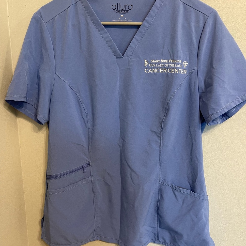 Woman’s Cherokee Allura Scrub Top